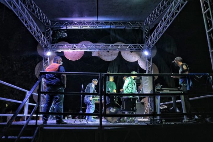 festa-clandestina-1-696x464