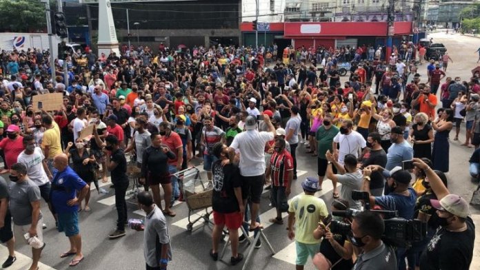 Queremos-trabalhar-e-Fora-Wilson-Lima-comerciantes-e-populacao-protestam-contra-lockdown-768x432